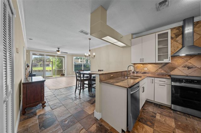 2664 EMERALD LAKE COURT 2664, Kissimmee, FL 34744