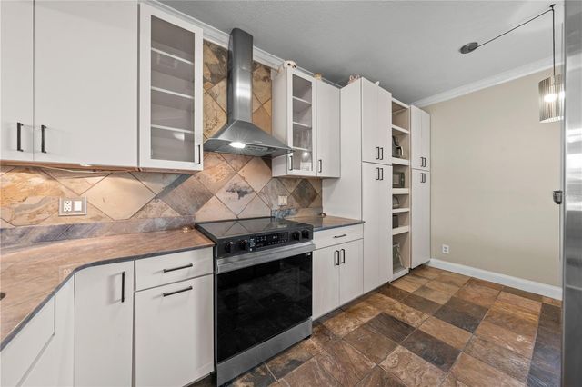 2664 EMERALD LAKE COURT 2664, Kissimmee, FL 34744