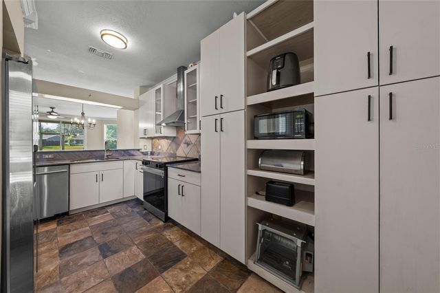 2664 EMERALD LAKE COURT 2664, Kissimmee, FL 34744