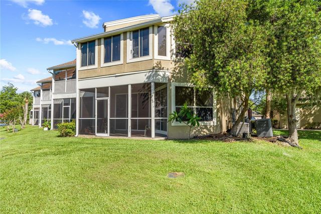 2664 EMERALD LAKE COURT 2664, Kissimmee, FL 34744