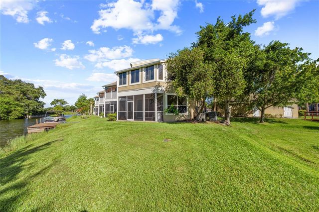 2664 EMERALD LAKE COURT 2664, Kissimmee, FL 34744