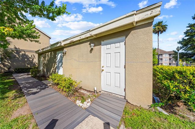 2664 EMERALD LAKE COURT 2664, Kissimmee, FL 34744