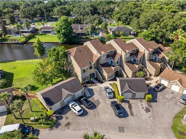 2664 EMERALD LAKE COURT 2664, Kissimmee, FL 34744