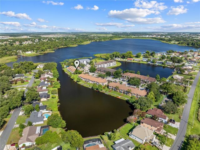 2664 EMERALD LAKE COURT 2664, Kissimmee, FL 34744