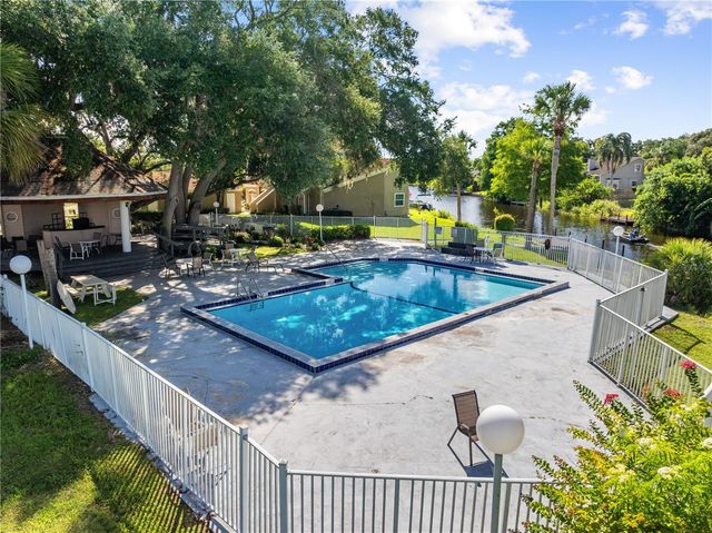 2664 EMERALD LAKE COURT 2664, Kissimmee, FL 34744