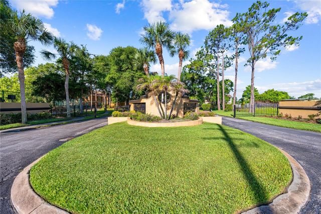 2664 EMERALD LAKE COURT 2664, Kissimmee, FL 34744