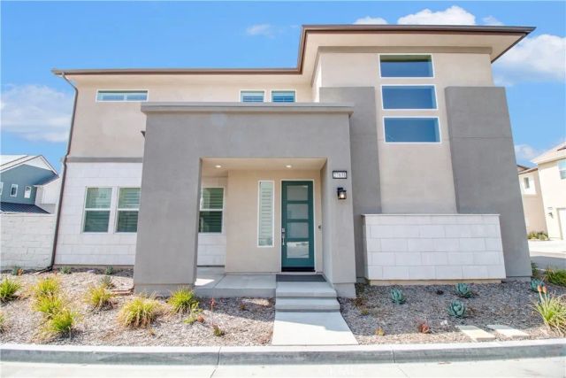 27031 California Court, Valencia, CA 91381