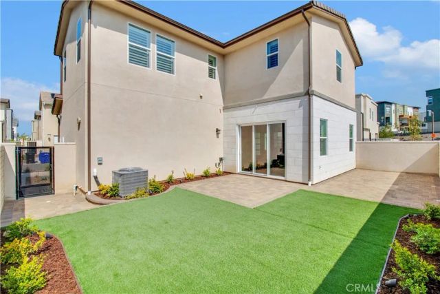27031 California Court, Valencia, CA 91381