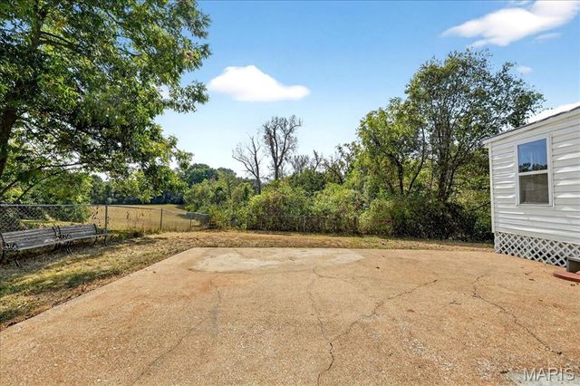 6360 Silver Fox Drive, Florissant, MO 63034