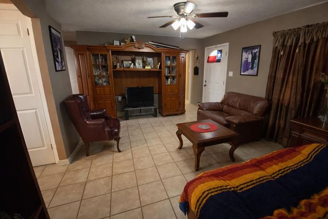 11201 Muscatine Street, Houston, TX 77029