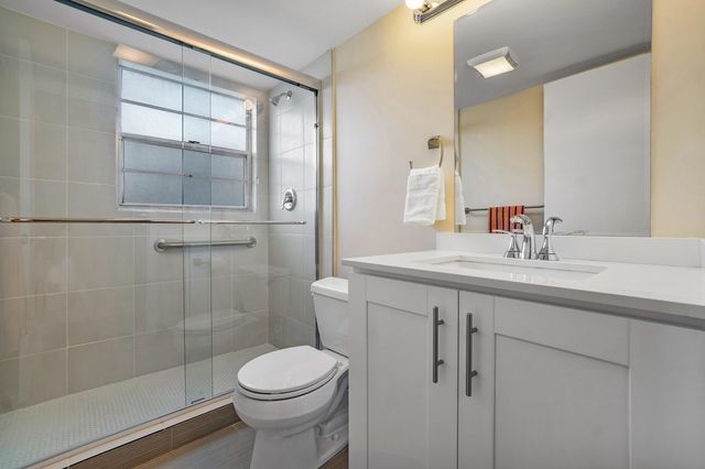 224 Fanshaw F, Boca Raton, FL 33434