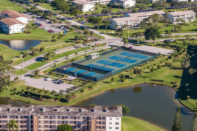224 Fanshaw F, Boca Raton, FL 33434