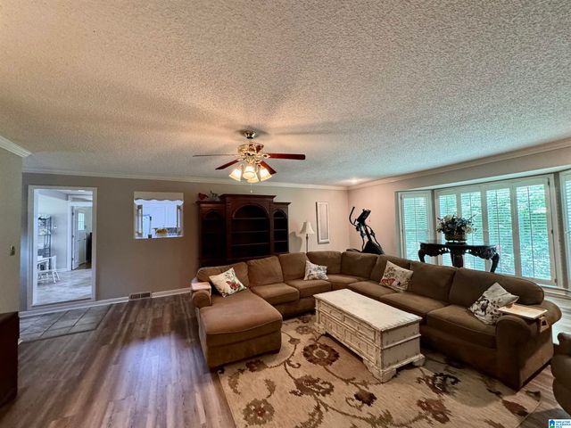 1371 SMOKERISE TRAIL, Warrior, AL 35180