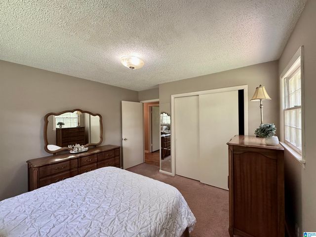 1371 SMOKERISE TRAIL, Warrior, AL 35180