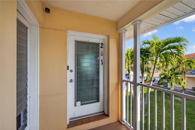 7740 BOCA CIEGA DRIVE 201, St Pete Beach, FL 33706