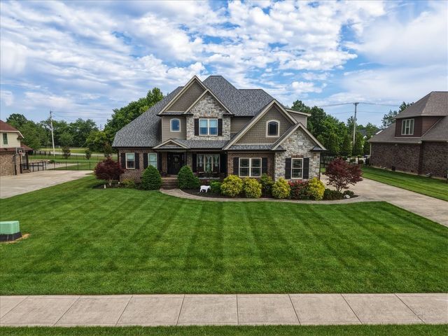 82 Pikes Peak Way, Bowling Green, KY 42104