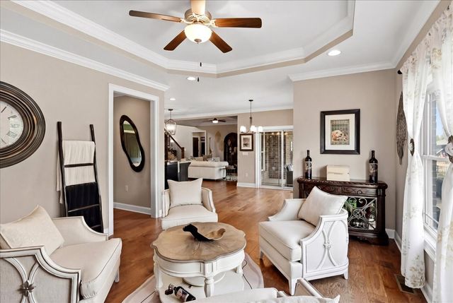 82 Pikes Peak Way, Bowling Green, KY 42104