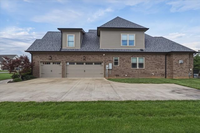 82 Pikes Peak Way, Bowling Green, KY 42104