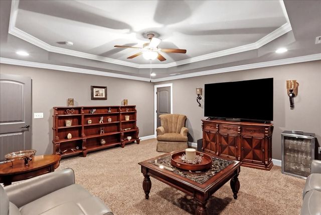 82 Pikes Peak Way, Bowling Green, KY 42104