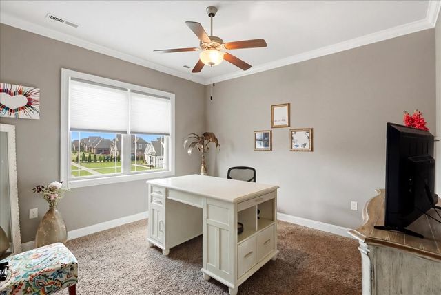82 Pikes Peak Way, Bowling Green, KY 42104
