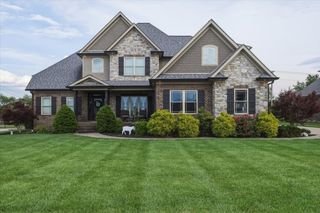 82 Pikes Peak Way, Bowling Green, KY 42104