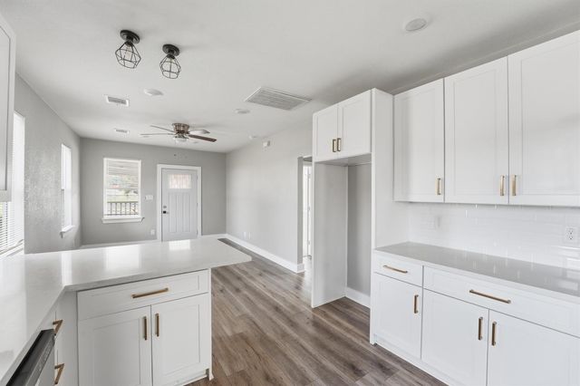 5715 Enid Street, Houston, TX 77009