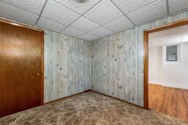 19 Suzanne Drive, Portsmouth, NH 03801