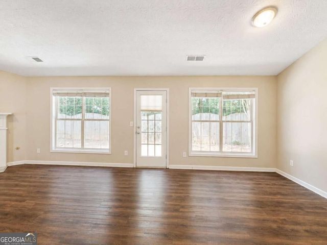 3418 Washington Cmns, Kennesaw, GA 30144