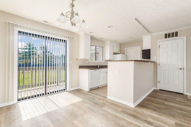 2727 Greystone Drive, A, Columbus, OH 43220