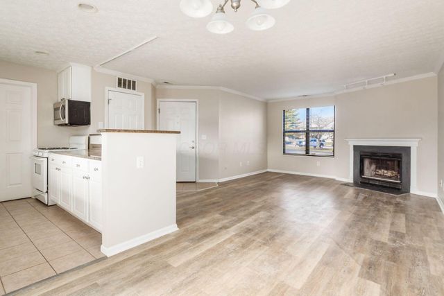 2727 Greystone Drive, A, Columbus, OH 43220