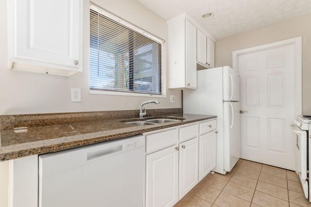 2727 Greystone Drive, A, Columbus, OH 43220