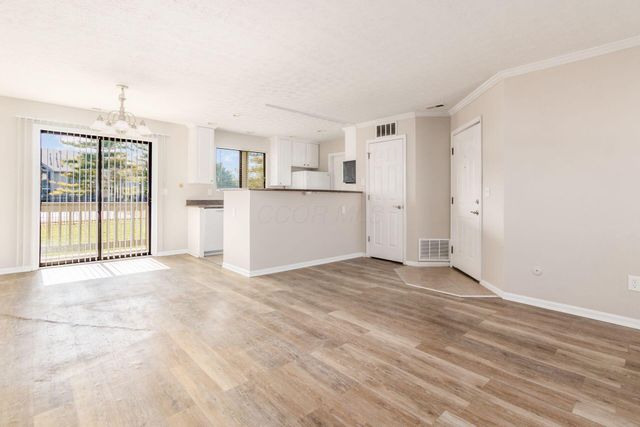 2727 Greystone Drive, A, Columbus, OH 43220