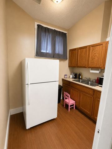 120 N Howard Street, Indianola, IA 50125