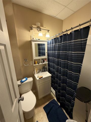 120 N Howard Street, Indianola, IA 50125