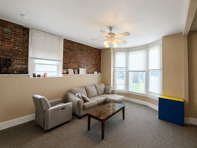 120 N Howard Street, Indianola, IA 50125