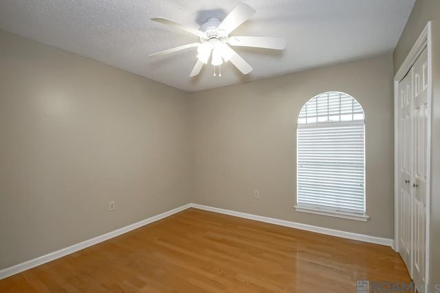 5634 Tee Dr, Zachary, LA 70791