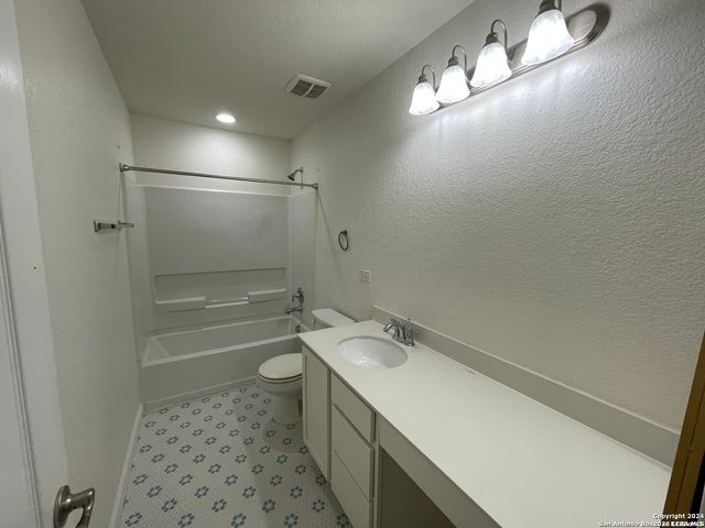 7746 Heavenly Arbor, San Antonio, TX 78254