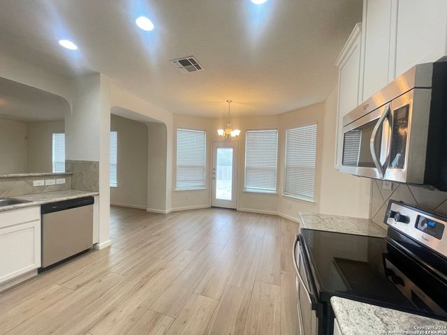 7746 Heavenly Arbor, San Antonio, TX 78254