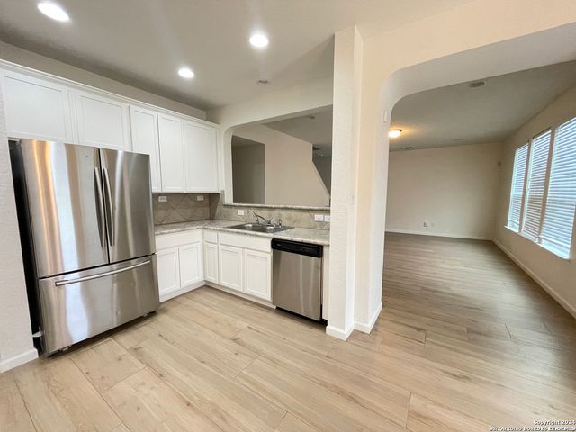 7746 Heavenly Arbor, San Antonio, TX 78254