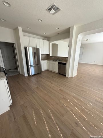 7746 Heavenly Arbor, San Antonio, TX 78254