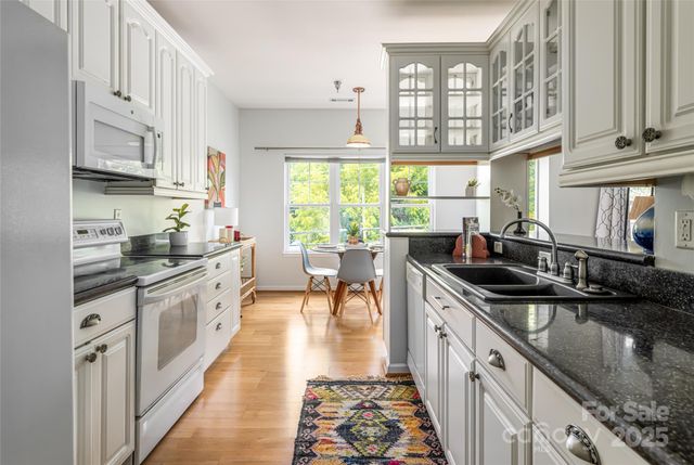 64 Clingman Avenue 207, Asheville, NC 28801