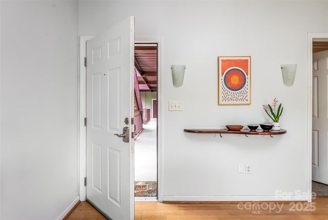 64 Clingman Avenue 207, Asheville, NC 28801