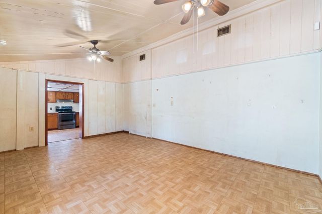 5413 Hamilton Bridge Rd, Milton, FL 32570