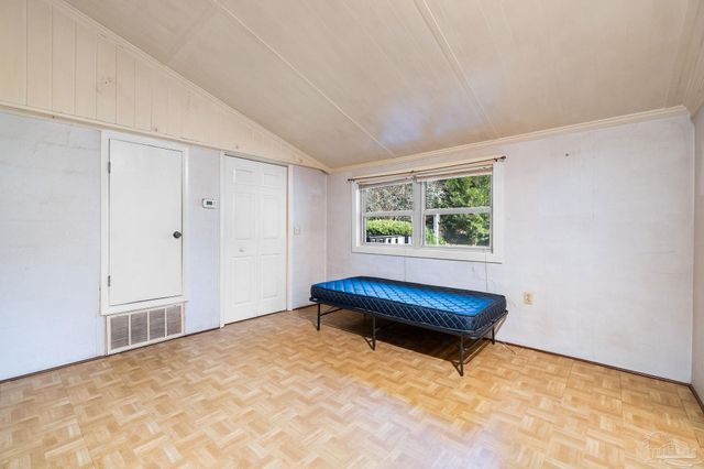 5413 Hamilton Bridge Rd, Milton, FL 32570