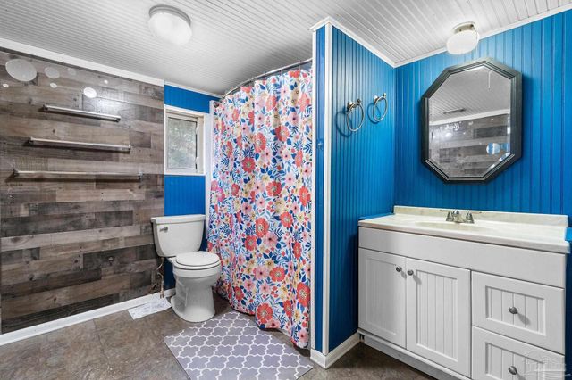 5413 Hamilton Bridge Rd, Milton, FL 32570