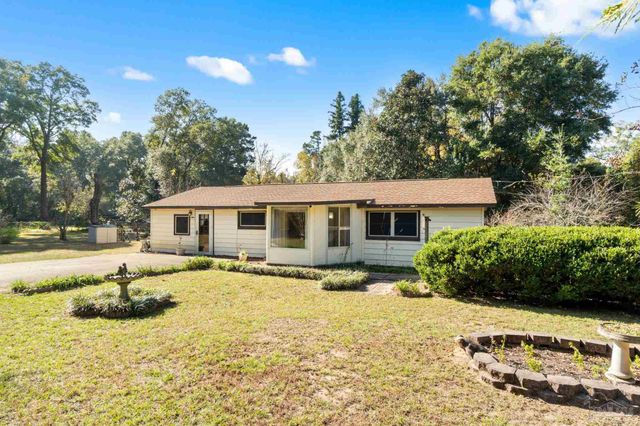 5413 Hamilton Bridge Rd, Milton, FL 32570