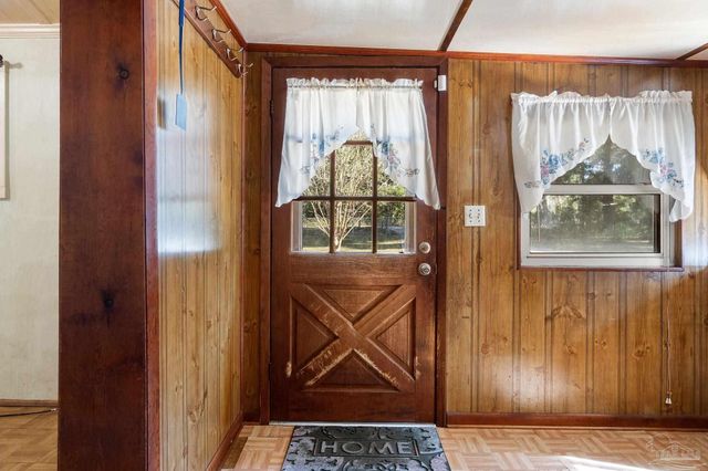 5413 Hamilton Bridge Rd, Milton, FL 32570