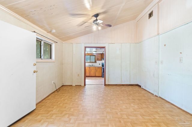 5413 Hamilton Bridge Rd, Milton, FL 32570