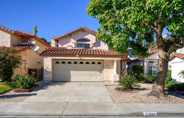 1744 Via Allena, Oceanside, CA 92056