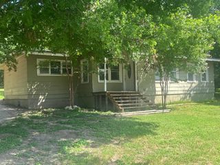 143 Brookshire Avenue, Azle, TX 76020